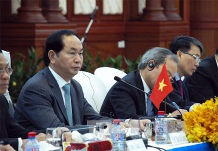 Вьетнам и Камбоджа договорились осуществлять сотрудничество в борьбе с враждебными силами - ảnh 1